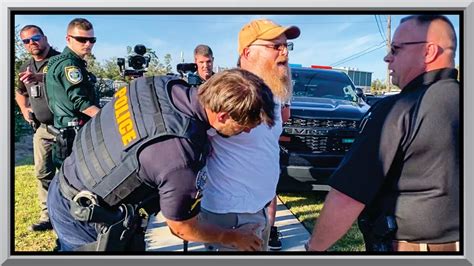Amagansett press arrested - Nov 13, 2021 · BAY COUNTY — Bay County Sheriff’s deputies arrested an independent photo journalist on Tuesday in violation of his First Amendment, constitutional rights, the journalist's attorney says. 